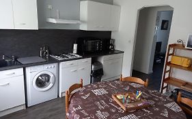 1er étage Appartement 2ch avec parking à Lurs
