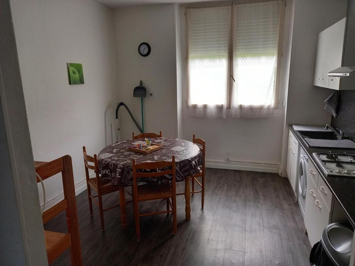 1er étage Appartement 2ch avec parking à Lurs Esterno foto