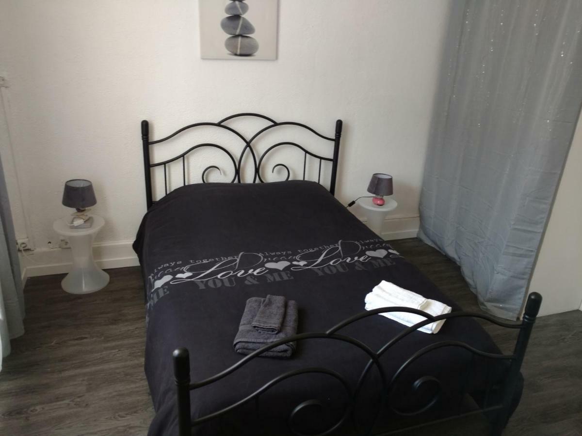 1er étage Appartement 2ch avec parking à Lurs Esterno foto